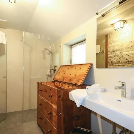 Stunning In W/ 2 Bedrooms&wifi *